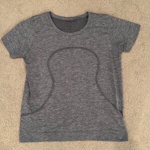Lululemon top
